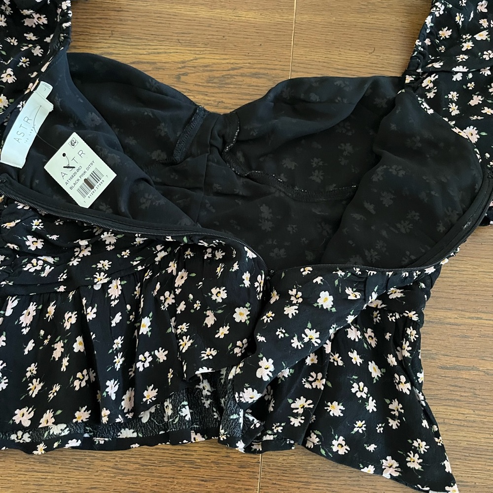 ASTR Top - Picture 7 of 7